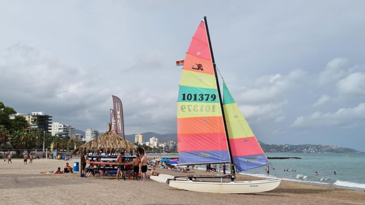 Apartamento De 1 Habitacion Frente Al Mar Y Con Piscina Leilighet Benicàssim Eksteriør bilde