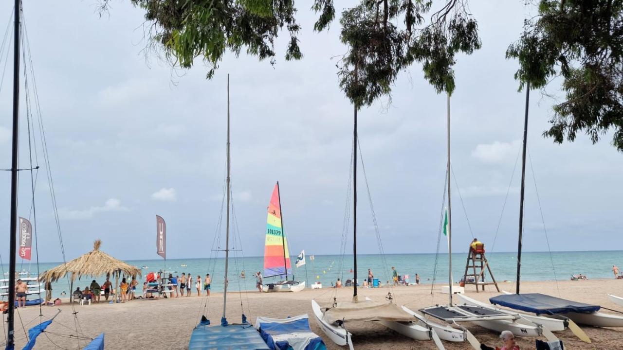 Apartamento De 1 Habitacion Frente Al Mar Y Con Piscina Leilighet Benicàssim Eksteriør bilde