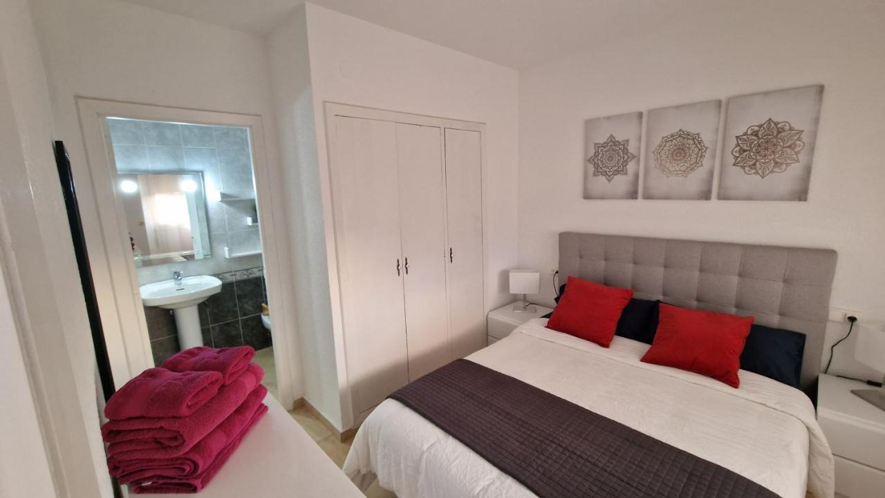 Apartamento De 1 Habitacion Frente Al Mar Y Con Piscina Leilighet Benicàssim Eksteriør bilde