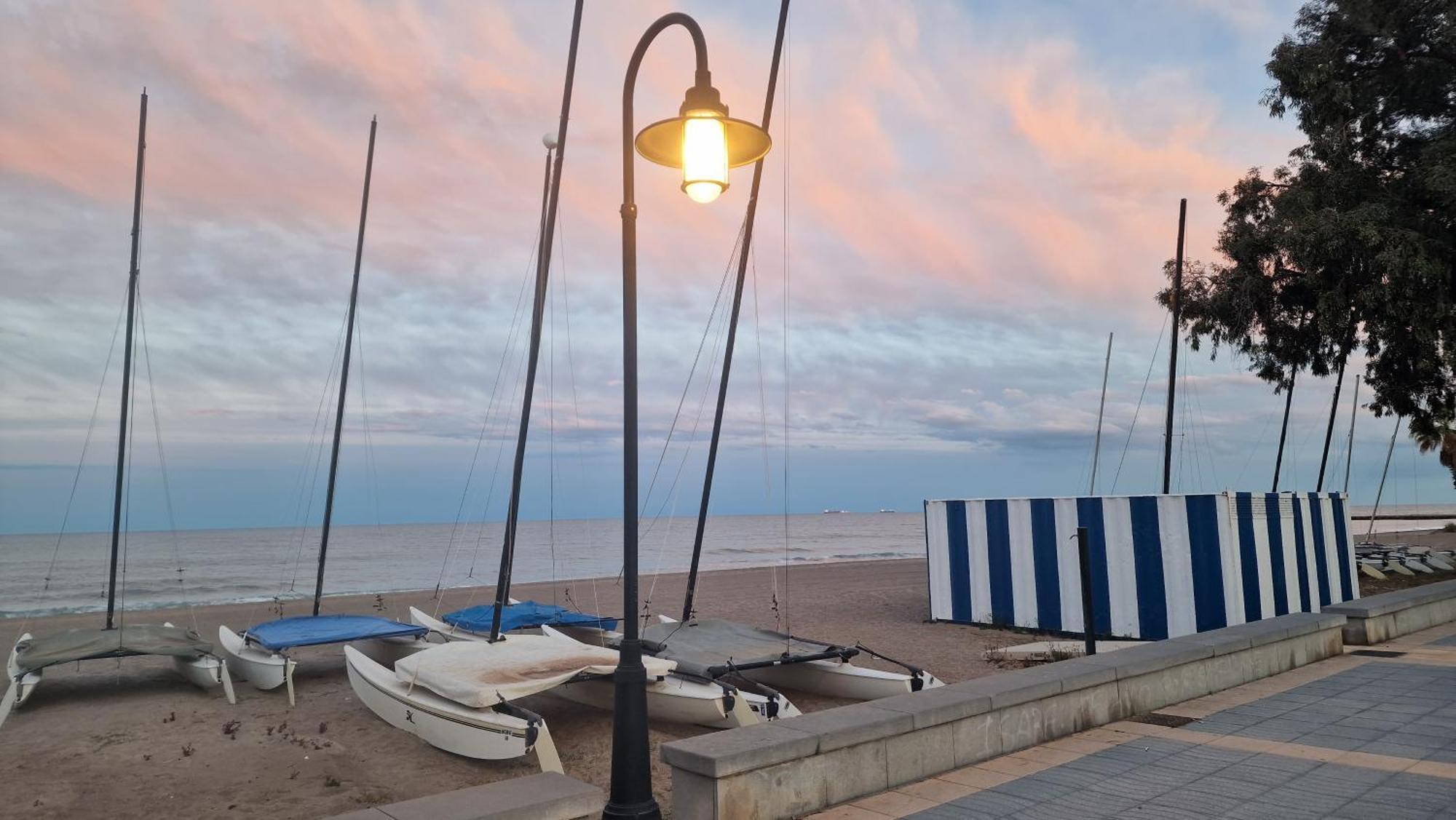 Apartamento De 1 Habitacion Frente Al Mar Y Con Piscina Leilighet Benicàssim Eksteriør bilde