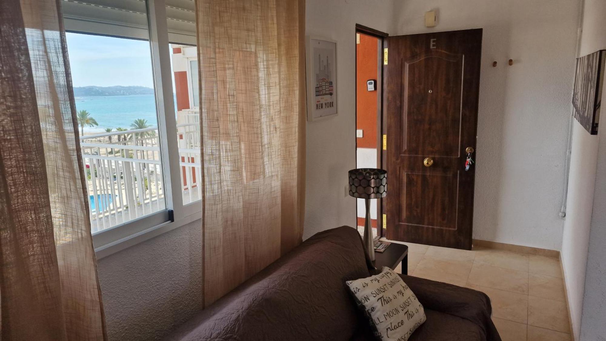 Apartamento De 1 Habitacion Frente Al Mar Y Con Piscina Leilighet Benicàssim Eksteriør bilde