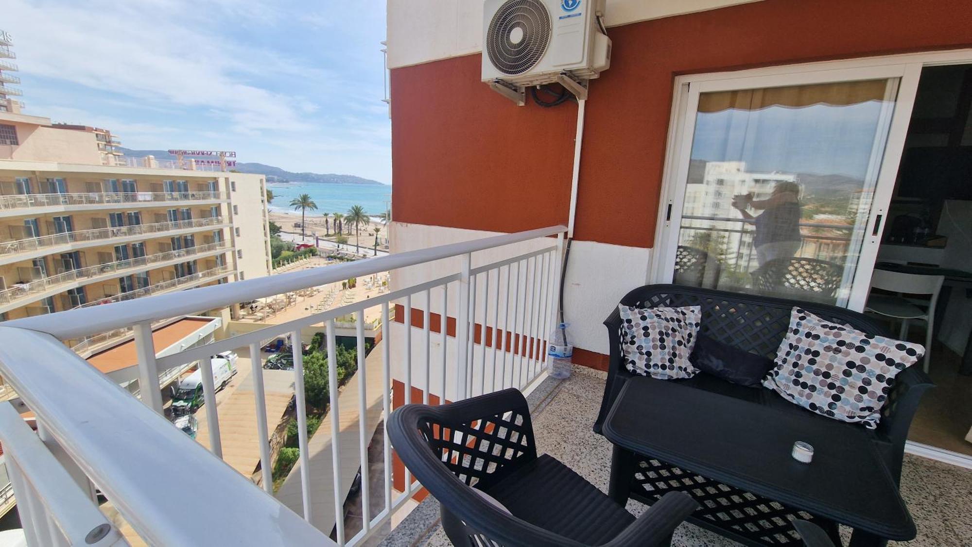Apartamento De 1 Habitacion Frente Al Mar Y Con Piscina Leilighet Benicàssim Eksteriør bilde
